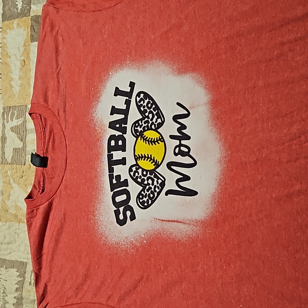 Red softball mom tshirt xl
